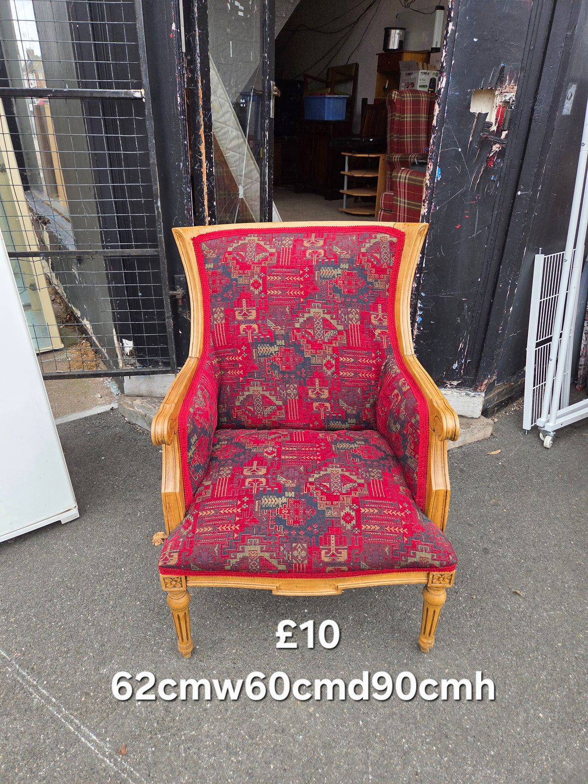 Relaxing chair Free Delivery in Leicester