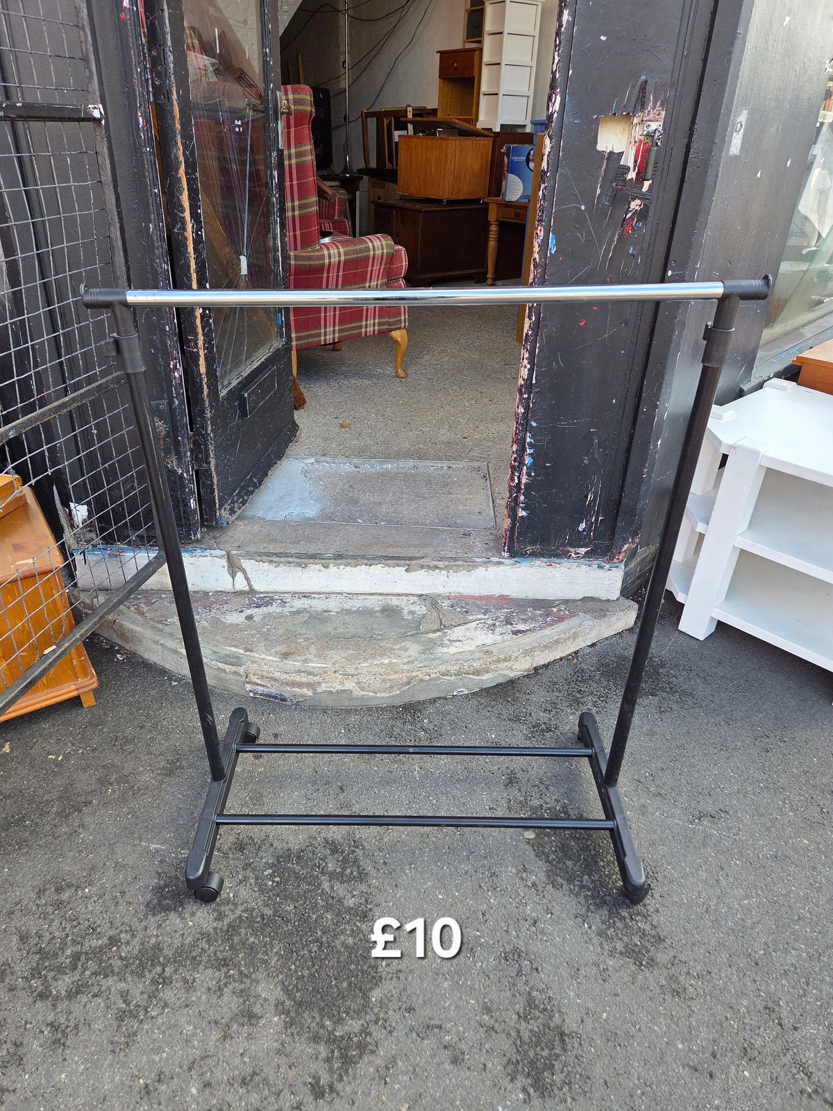 Clothes rail Free Delivery in Leicester