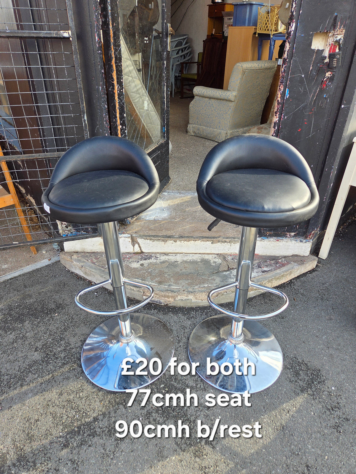 2 bar stools Free Delivery in Leicester